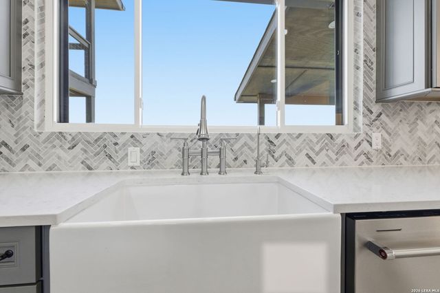 28 Byron, Boerne, TX 78006