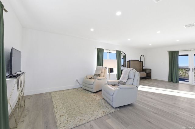 28 Byron, Boerne, TX 78006