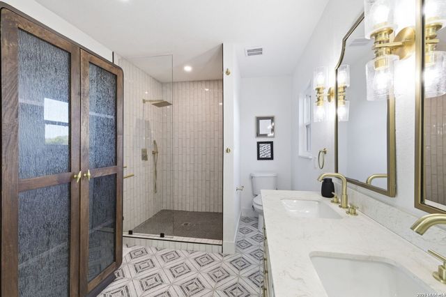 28 Byron, Boerne, TX 78006