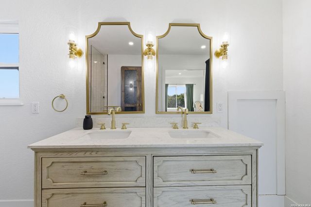 28 Byron, Boerne, TX 78006