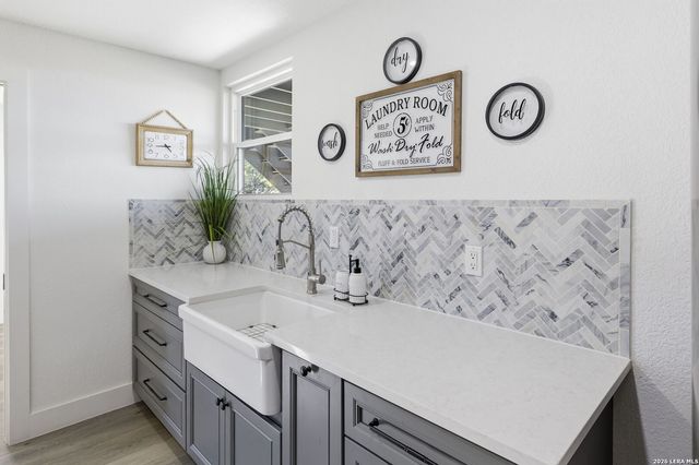 28 Byron, Boerne, TX 78006