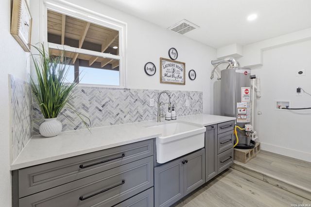 28 Byron, Boerne, TX 78006