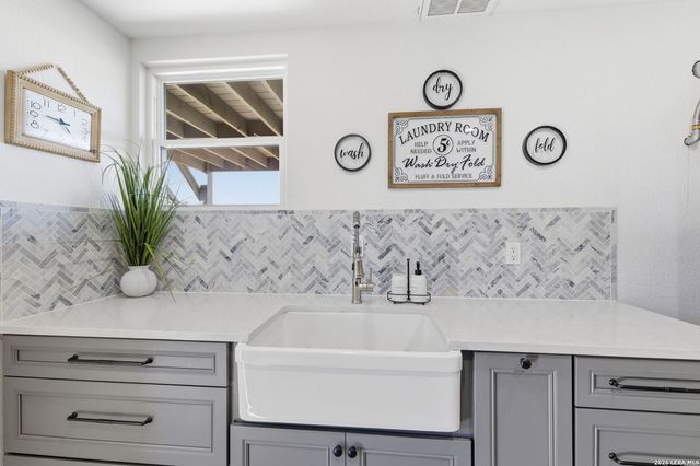 28 Byron, Boerne, TX 78006