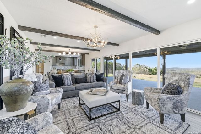 28 Byron, Boerne, TX 78006