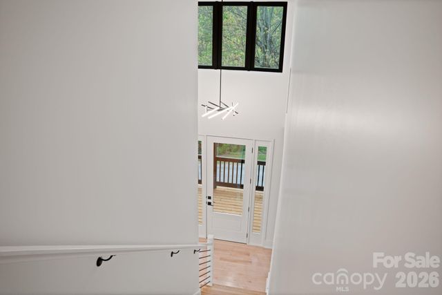 213 New Stock Road, Asheville, NC 28804