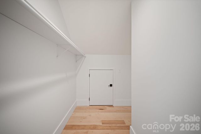 213 New Stock Road, Asheville, NC 28804