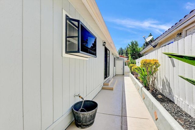 14955 Avenida Venusto 94, San Diego, CA 92128