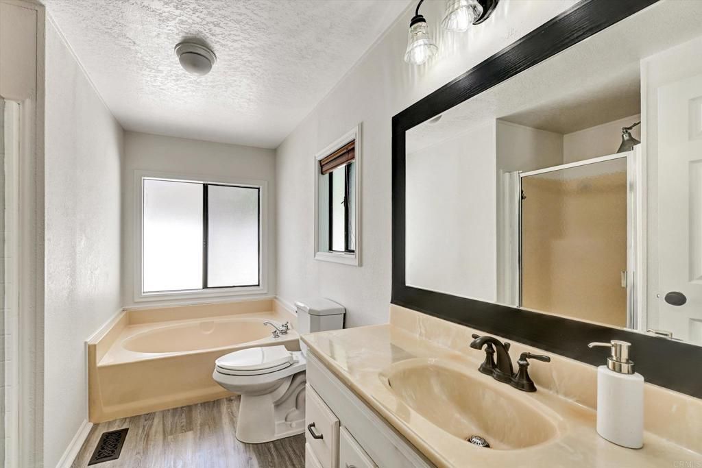 Image 21 of property listing at 14955 Avenida Venusto 94, San Diego, CA 92128