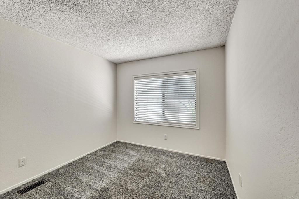 Image 26 of property listing at 14955 Avenida Venusto 94, San Diego, CA 92128