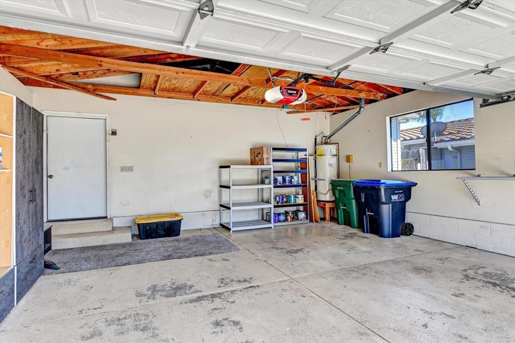 Image 33 of property listing at 14955 Avenida Venusto 94, San Diego, CA 92128