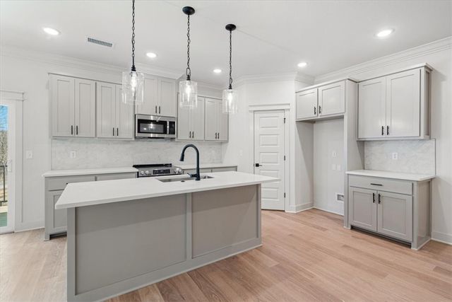 37 Haddington Drive, Bella Vista, AR 72715