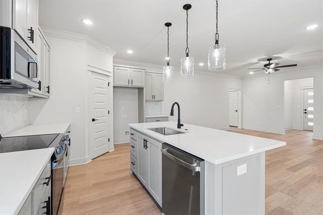 37 Haddington Drive, Bella Vista, AR 72715