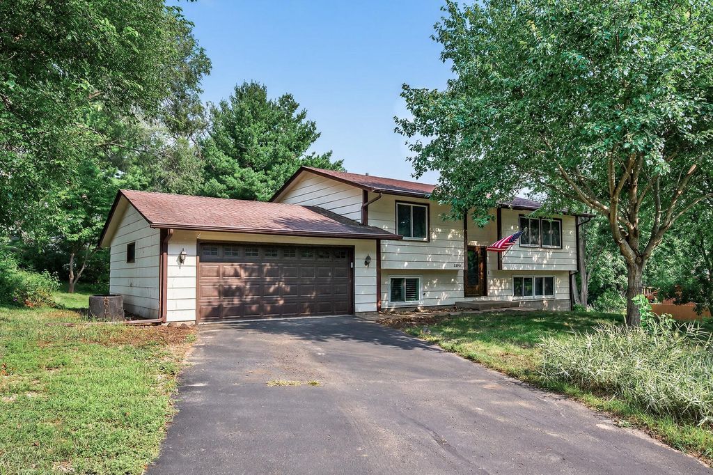 2590 Stark Street, Little Canada, MN 55117