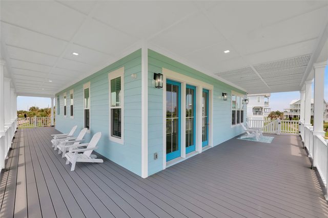 4102 Sandhill Crane Way, Galveston, TX 77554