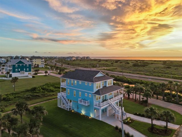 4102 Sandhill Crane Way, Galveston, TX 77554