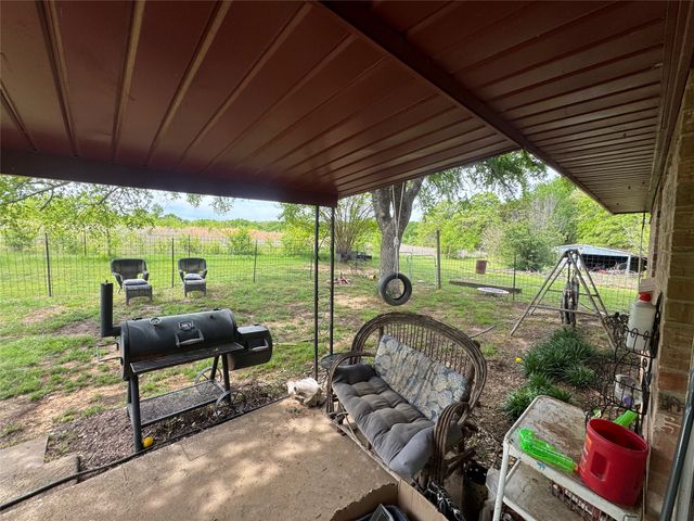 12745 Fm 274, Ravenna, TX 75476