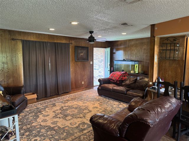 12745 Fm 274, Ravenna, TX 75476