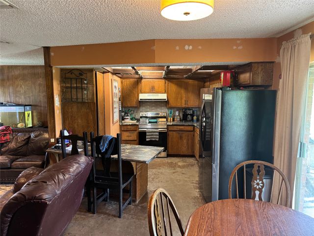 12745 Fm 274, Ravenna, TX 75476