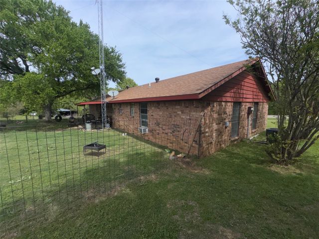12745 Fm 274, Ravenna, TX 75476