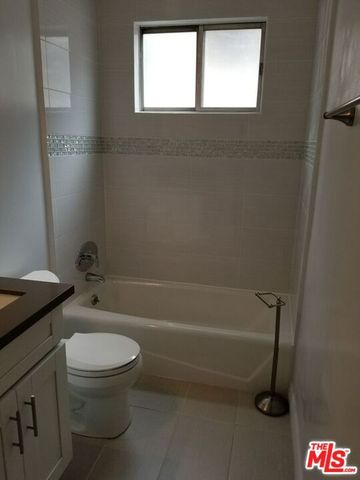 7607 Norton Avenue 3, West Hollywood, CA 90046