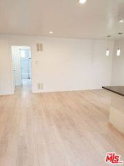 7607 Norton Avenue 3, West Hollywood, CA 90046