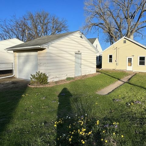 606 Wallgate Avenue, Waterloo, IA 50701