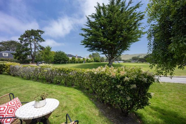 12 Bayhill Place, Half Moon Bay, CA 94019