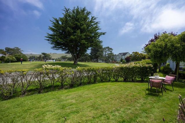 12 Bayhill Place, Half Moon Bay, CA 94019