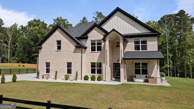 1437 Leach Drive, Lawrenceville, GA 30045