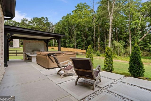 1437 Leach Drive, Lawrenceville, GA 30045