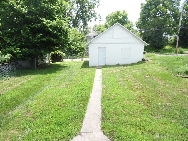 122 W Fairview Avenue, Dayton, OH 45405