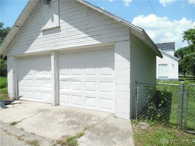122 W Fairview Avenue, Dayton, OH 45405