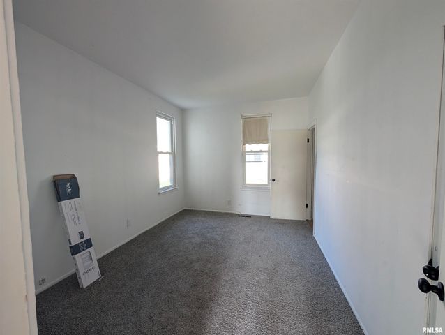 1019 BROADWAY Street, Pekin, IL 61554
