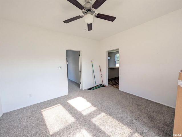 1019 BROADWAY Street, Pekin, IL 61554