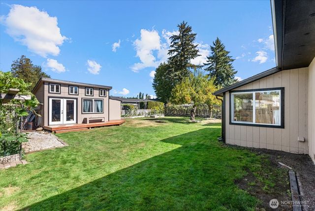 111 2nd Avenue SE, Pacific, WA 98047