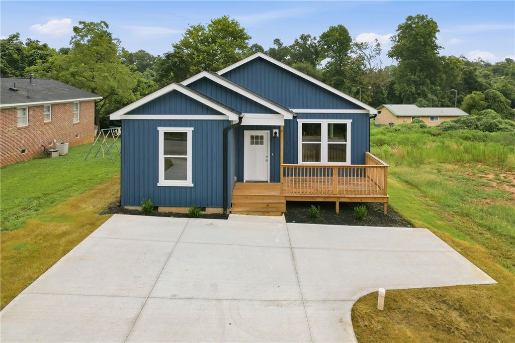 403 Tribble Street, Seneca, SC 29678