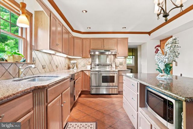 5038 BUTLER PIKE, Plymouth Meeting, PA 19462