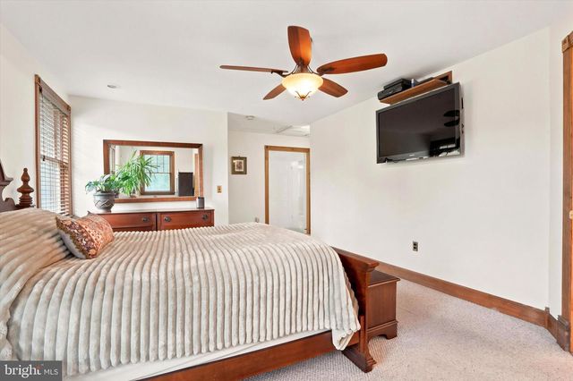 5038 BUTLER PIKE, Plymouth Meeting, PA 19462