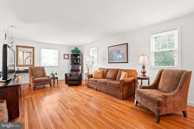 5038 BUTLER PIKE, Plymouth Meeting, PA 19462