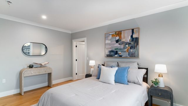 89 Cleveland St 89, Arlington, MA 02474