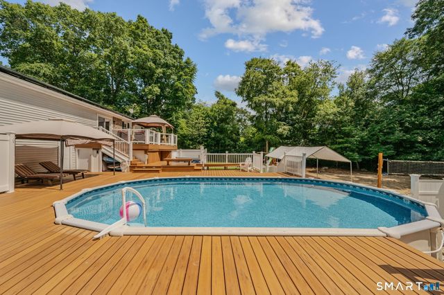 6 Liberty Road, Montville, CT 06370