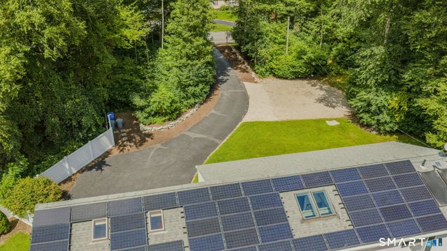6 Liberty Road, Montville, CT 06370