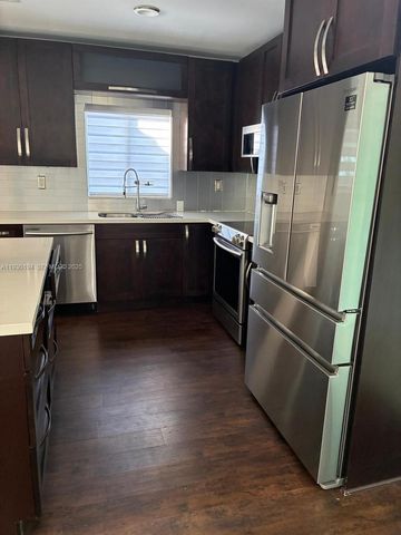 1757 SW 24th Ter, Miami, FL 33145