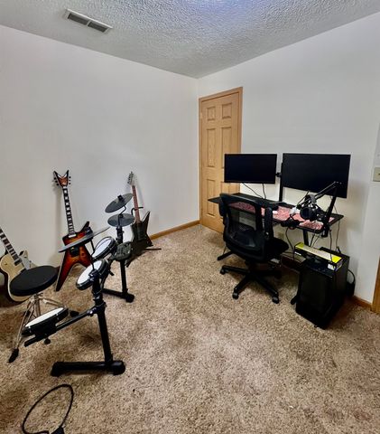 1189 S Jefferson Drive, Huntington, WV 25701