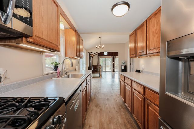 9 Riverside Drive, Fremont, NH 03044