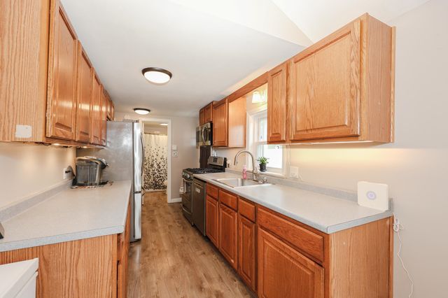 9 Riverside Drive, Fremont, NH 03044