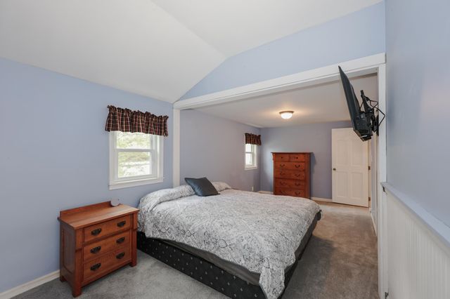 9 Riverside Drive, Fremont, NH 03044