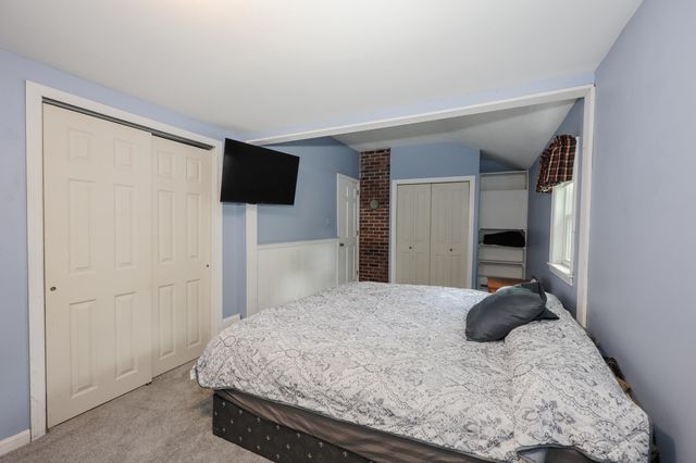 9 Riverside Drive, Fremont, NH 03044