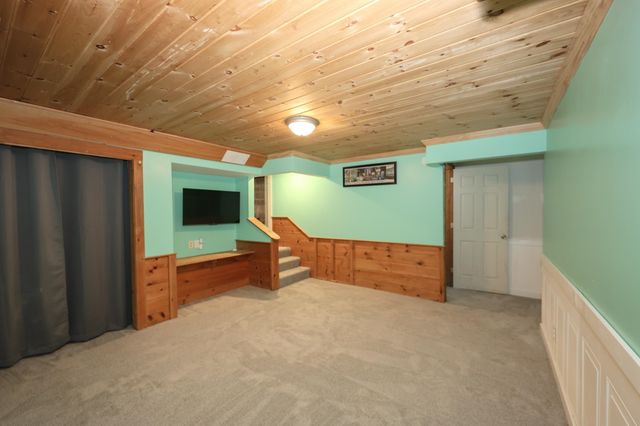 9 Riverside Drive, Fremont, NH 03044