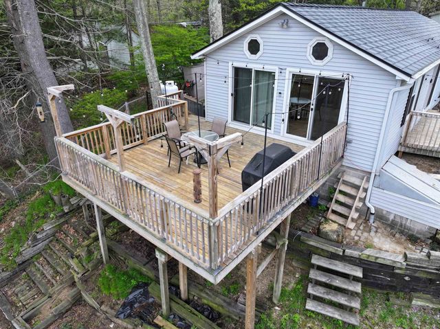 9 Riverside Drive, Fremont, NH 03044
